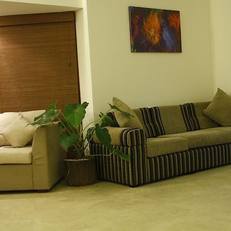 The Canes Boutique Hotel Colombo Exterior photo