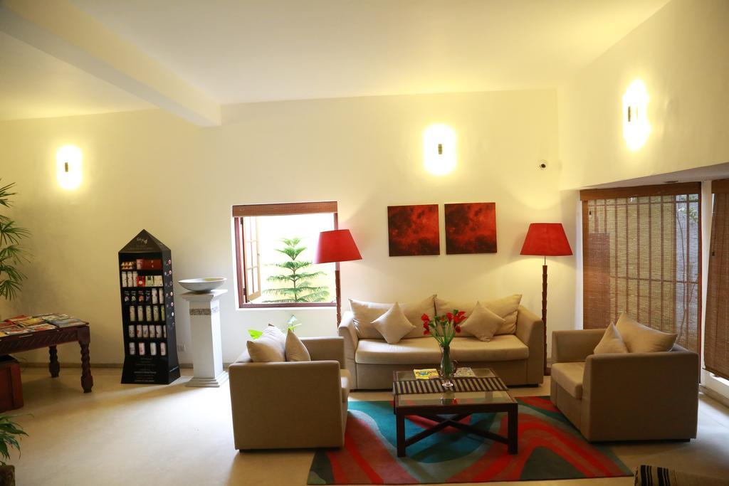 The Canes Boutique Hotel Colombo Exterior photo